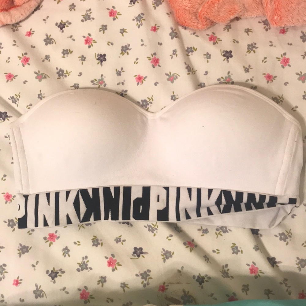 White strapless push up bra